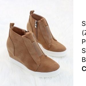 NEW IN TOWN FAUX SUEDE WEDGE SNEAKER - CAMEL 9